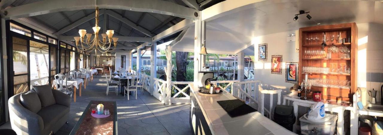 Sunbloom Beachfront Hotel And Restaurant Zambales Sinabacan ภายนอก รูปภาพ