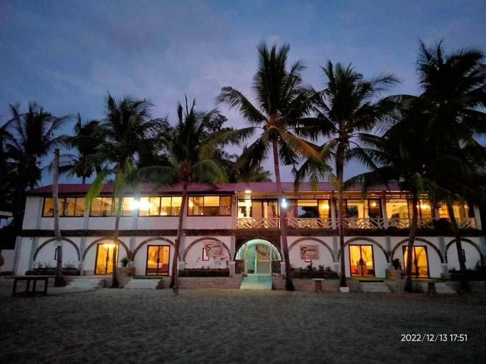 Sunbloom Beachfront Hotel And Restaurant Zambales Sinabacan ภายนอก รูปภาพ