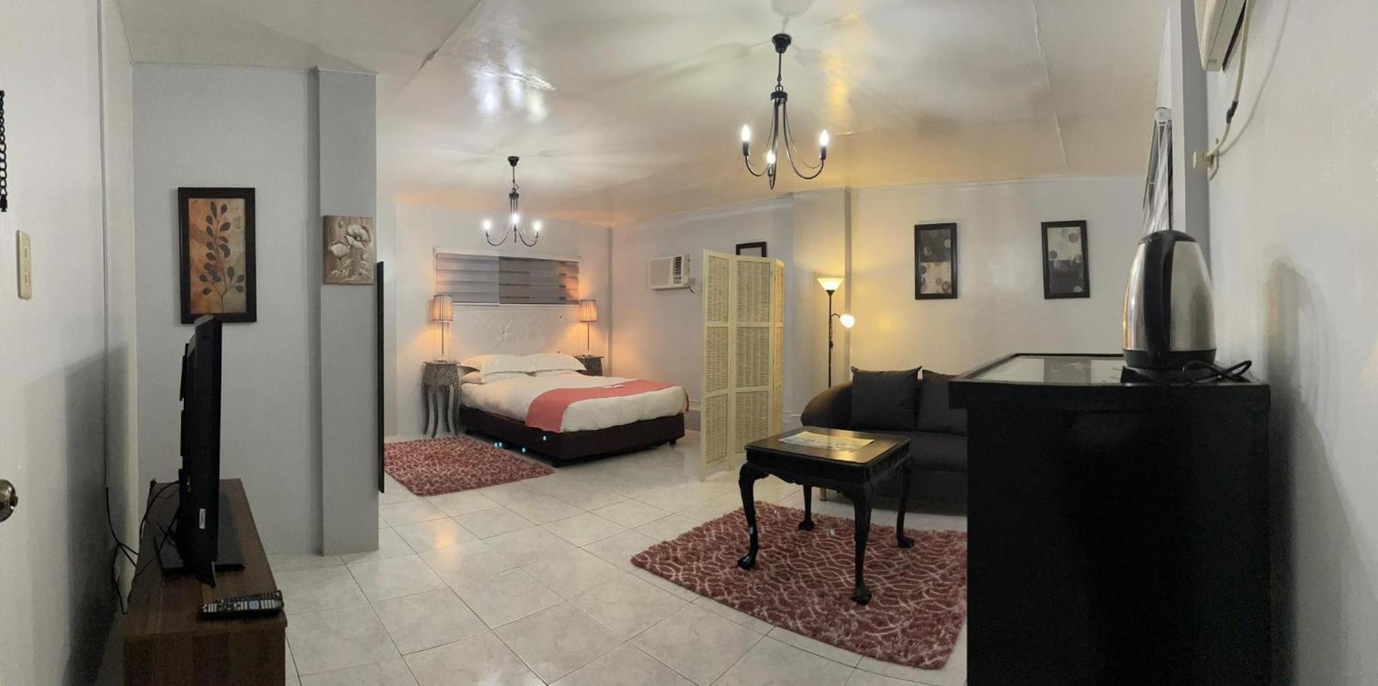 Sunbloom Beachfront Hotel And Restaurant Zambales Sinabacan ภายนอก รูปภาพ
