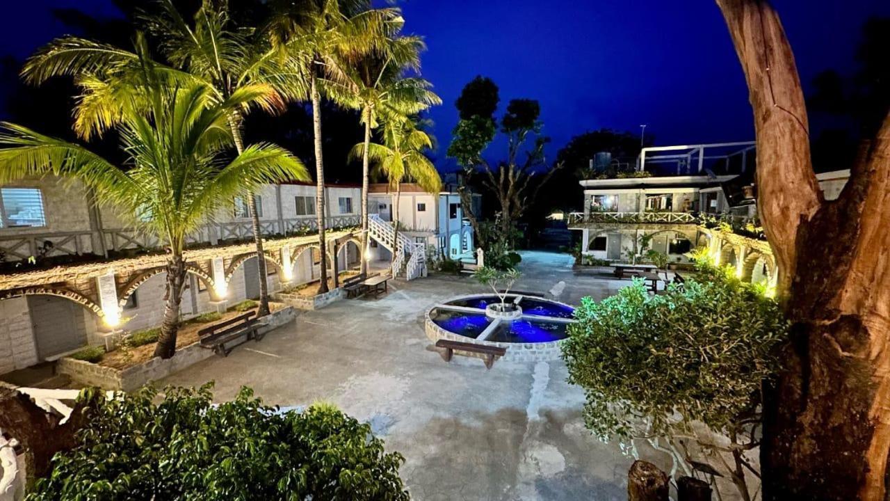Sunbloom Beachfront Hotel And Restaurant Zambales Sinabacan ภายนอก รูปภาพ